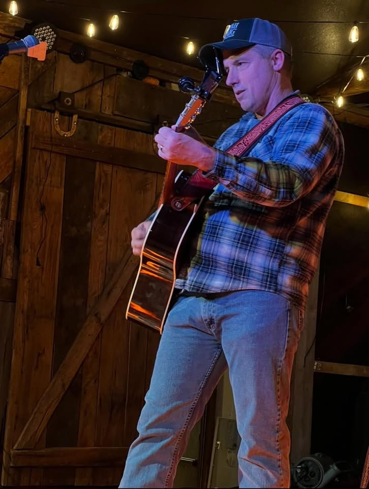 Solo@Mountain Mama’s