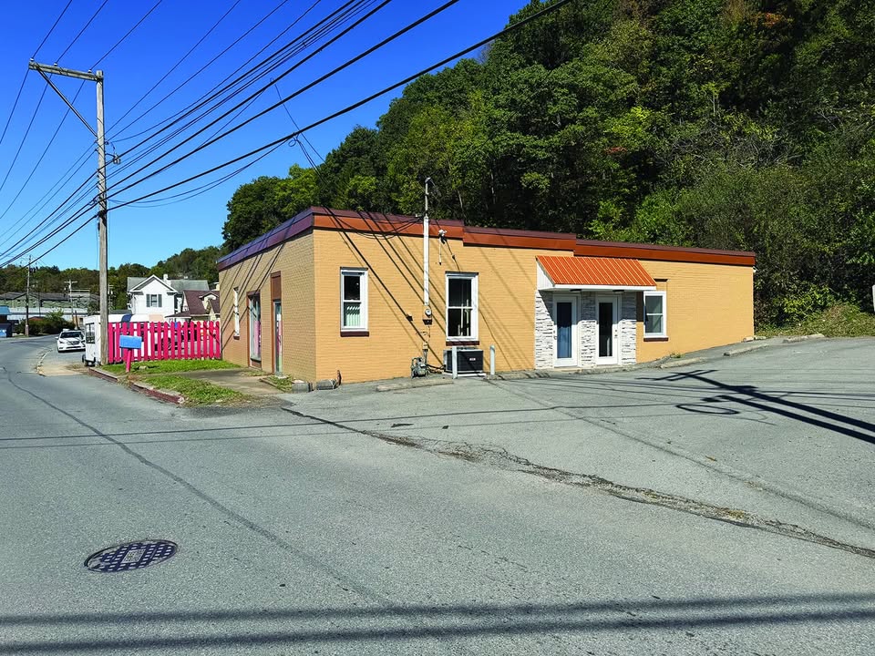 Online Auction Closing | 1639 Sabraton Ave