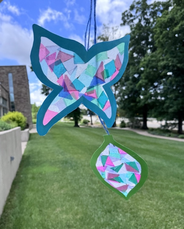 Outdoor Artists in the Nath Sculpture Garden: Botanic Suncatchers
