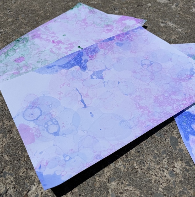 Outdoor Artists in the Nath Sculpture Garden: Bubble Painting